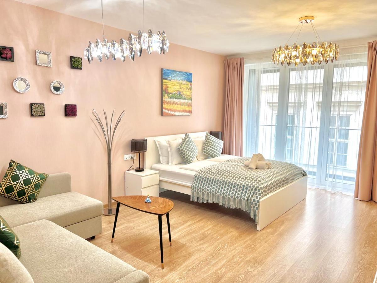 Mm D Home Apartment Budapeste Exterior foto